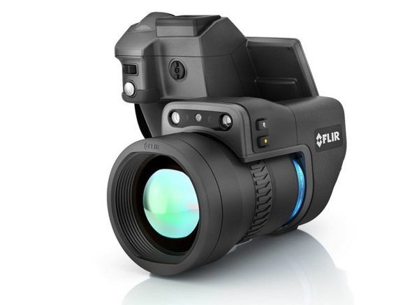 Cámara termográfica FLIR T1020