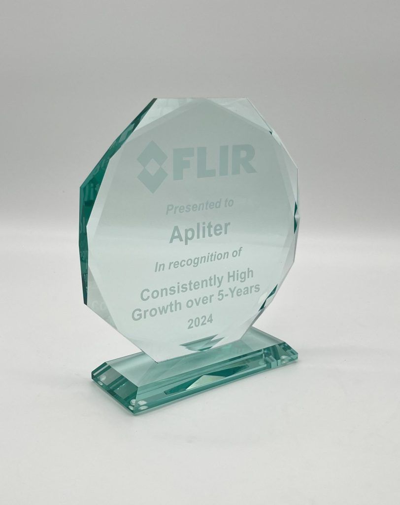 premio distribuidor con mayor crecimiento FLIR 2