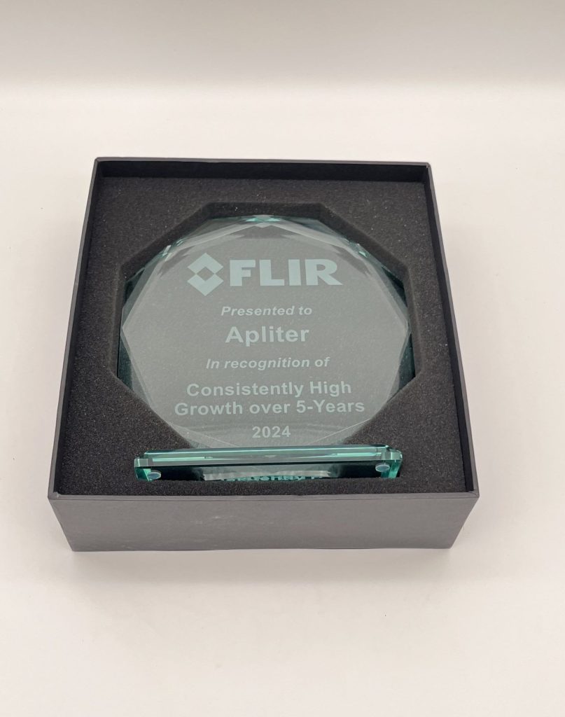 premio distribuidor con mayor crecimiento FLIR 1