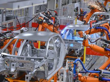 Control de calidad en procesos de soldadura y montaje - fabricación de piezas de automoción.